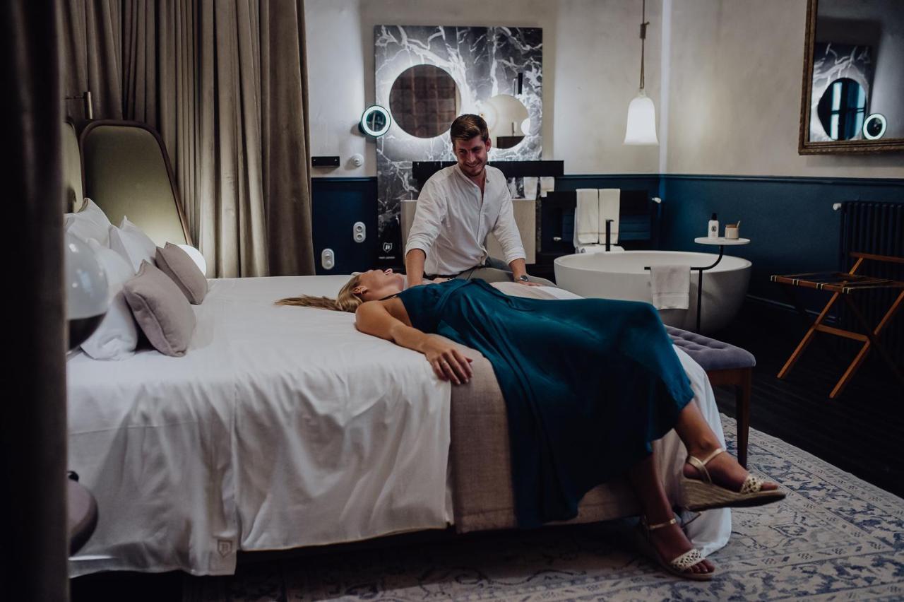 Can Bordoy Grand House Hotel Gl Preferred Hotel パルマ・デ・マリョルカ エクステリア 写真 "The Hotel is a place for love"